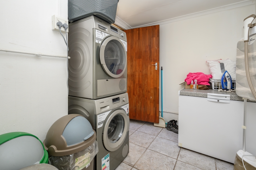 3 Bedroom Property for Sale in Humewood Eastern Cape